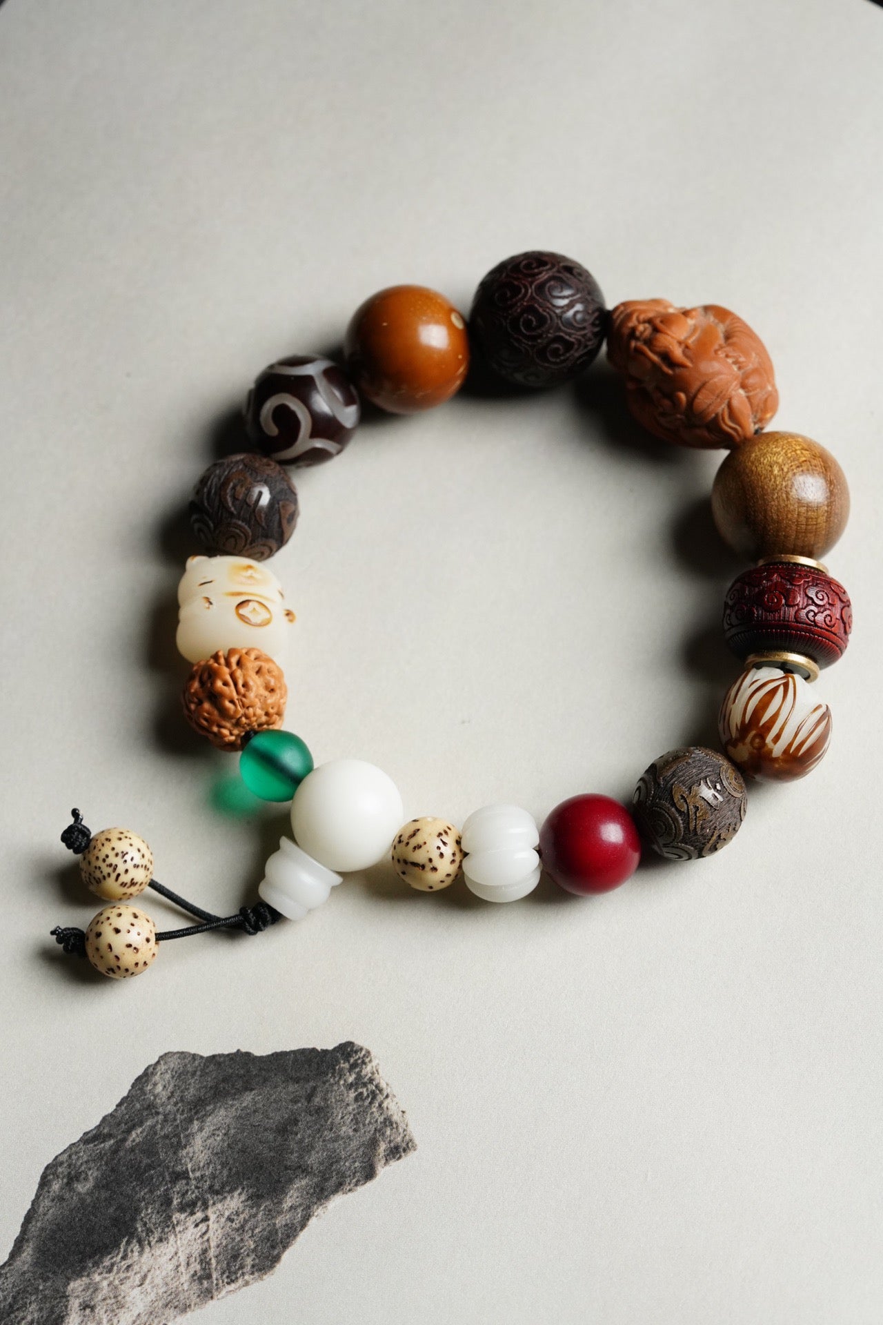 Eighteen-Bead Auspicious Wealth-Attracting Design Fengshui Lucky Bracelets